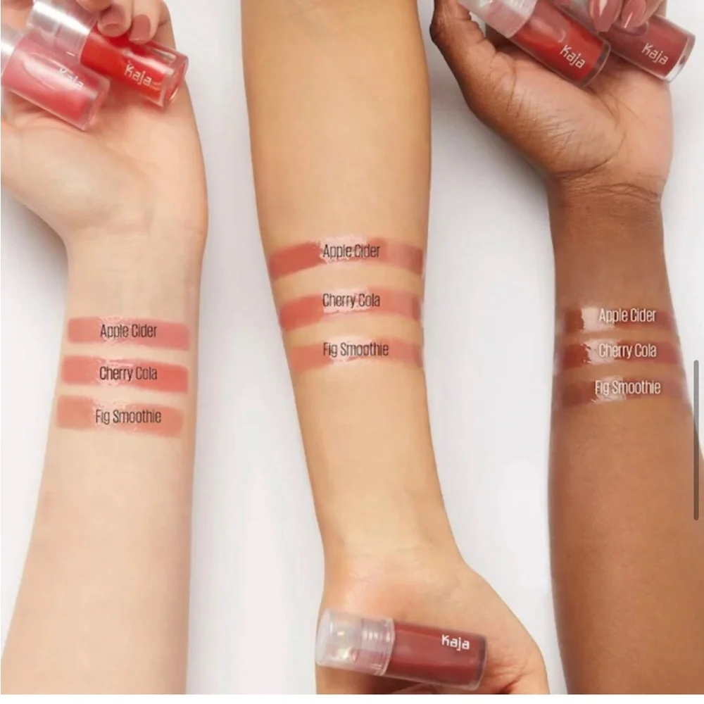 KAJA Juicy Glass Hydrating & Plumping Lip Oil in Cherry Cola NEW